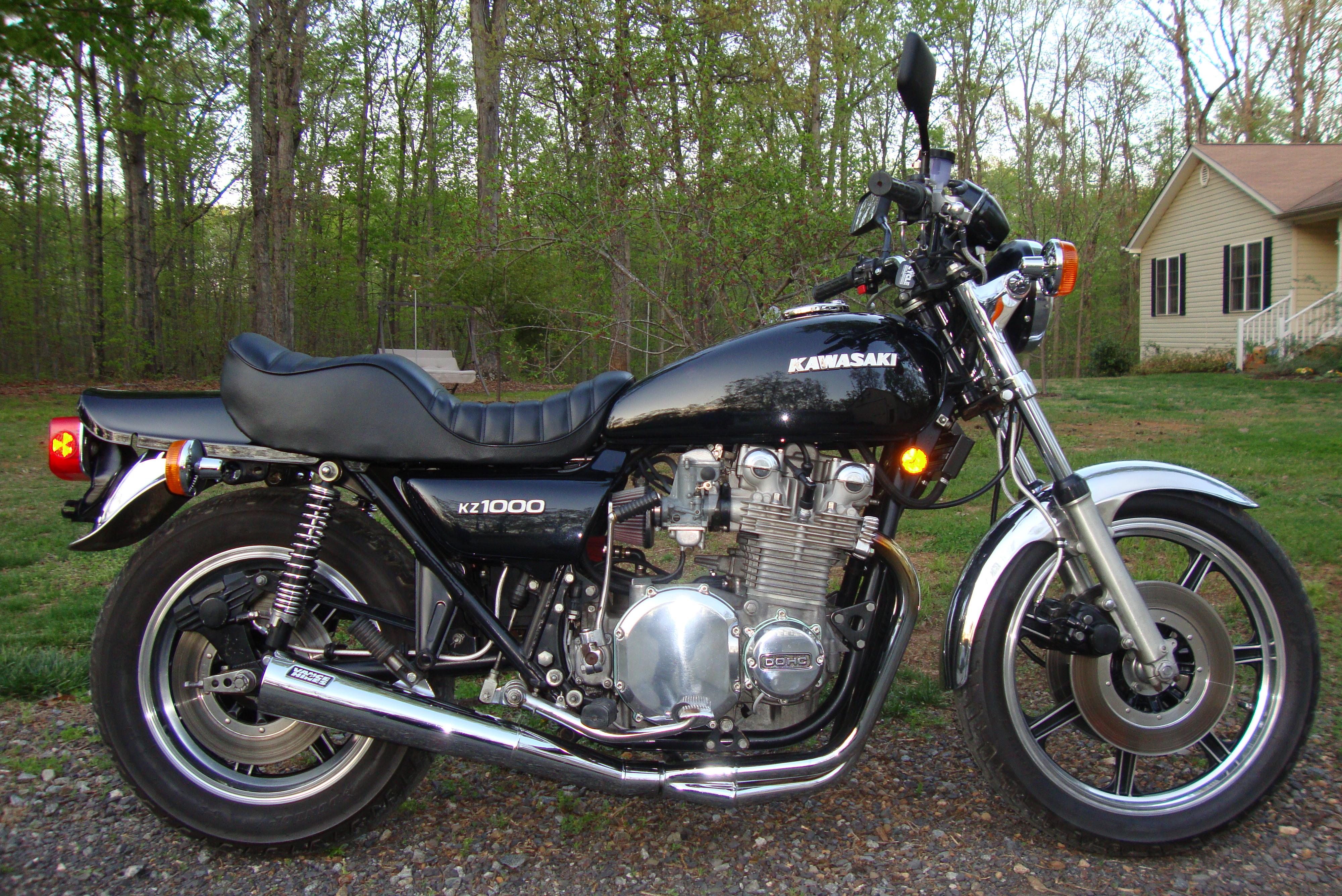 1977 Kawasaki KZ1000 rcycle.com