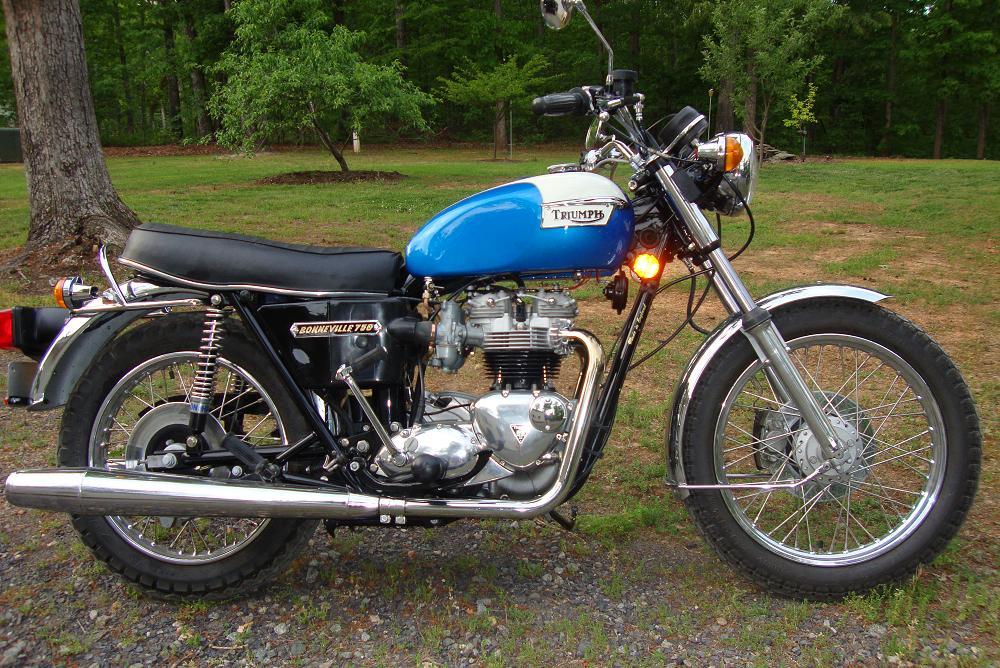 1977 Triumph Bonneville T140V rcycle.com